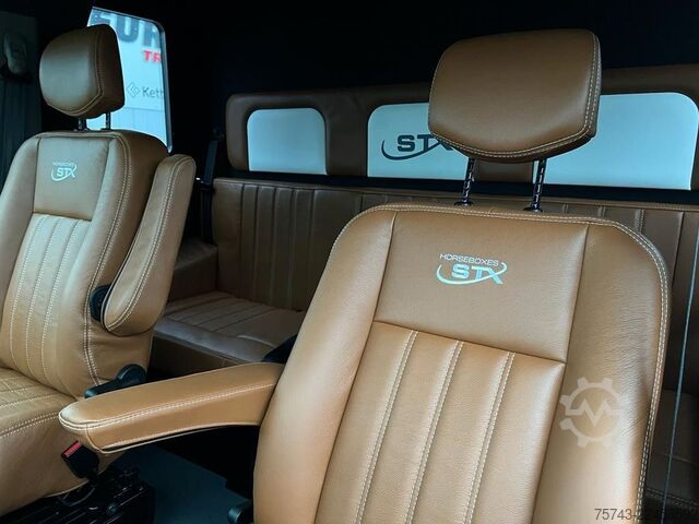 Trasportatore di bestiame RENAULT Master STX 5 Sitzer  Standard Nur 4102 KM
