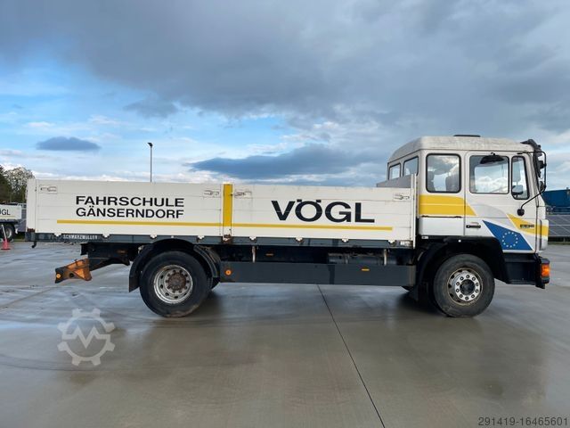 Pick-up bestelwagen MAN 18.272 4x2 Fahrschul Lkw Prtische Bj 1992