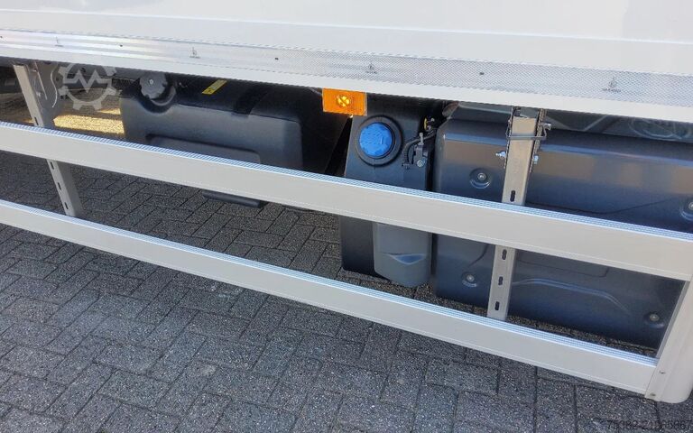 Kufr Renault D 220 P4x2 MED 12 TON - EURO 6 - 39-BZG-4