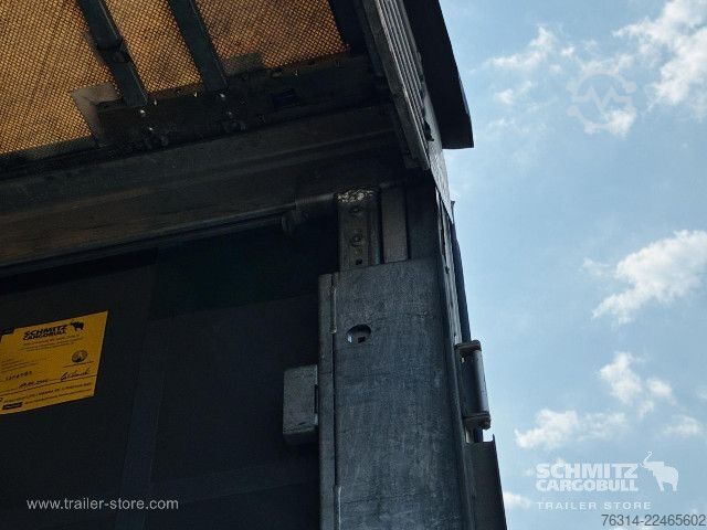 Semirimorchio con telone Schmitz Cargobull Curtainsider Mega Getränke