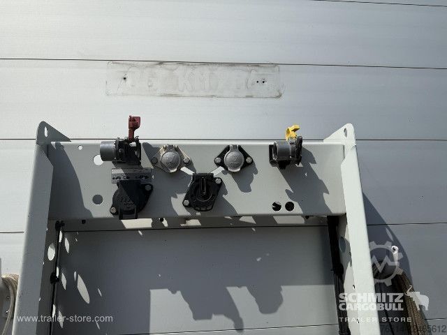 Semirimorchio con telone Schmitz Cargobull Curtainsider Standard Getränke