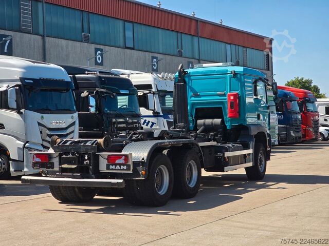 Camion scarrabile MAN TGA 26.440 * ABROLLKIPPER * BLATT * KLIMA *