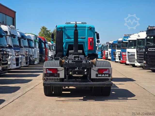 Camion scarrabile MAN TGA 26.440 * ABROLLKIPPER * BLATT * KLIMA *