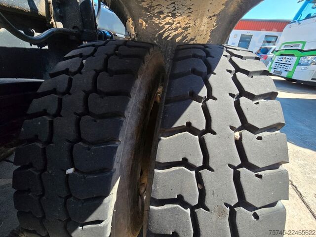 Camion scarrabile MAN TGA 26.440 * ABROLLKIPPER * BLATT * KLIMA *