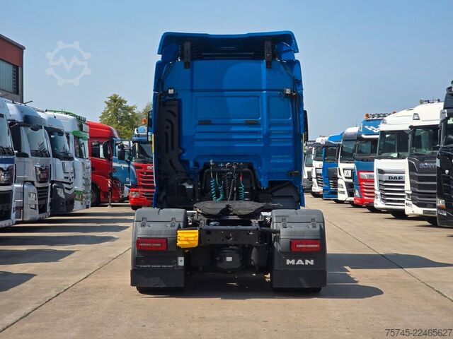 Trattore stradale standard MAN TGX 18.510 *ACC*2X TANK * RETARDER*1.HAND