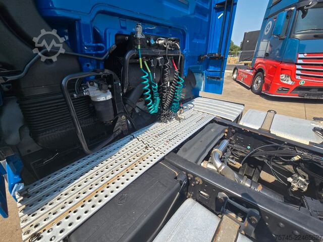 Trattore stradale standard MAN TGX 18.510 *ACC*2X TANK * RETARDER*1.HAND