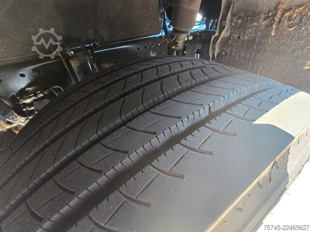 Trattore stradale standard MAN TGX 18.510 *ACC*2X TANK * RETARDER*1.HAND