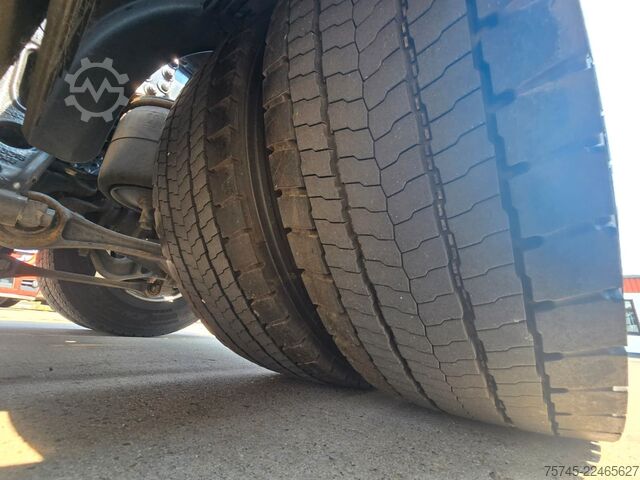 Trattore stradale standard MAN TGX 18.510 *ACC*2X TANK * RETARDER*1.HAND