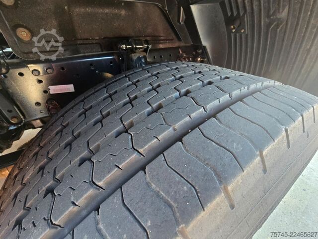 Trattore stradale standard MAN TGX 18.510 *ACC*2X TANK * RETARDER*1.HAND