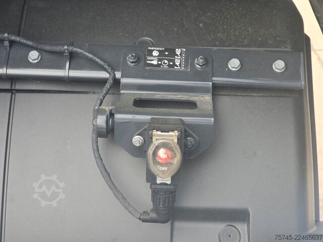 Trattore stradale standard IVECO S-WAY 530 * RETARDER * 2 X TANK * ACC * WENIG KM