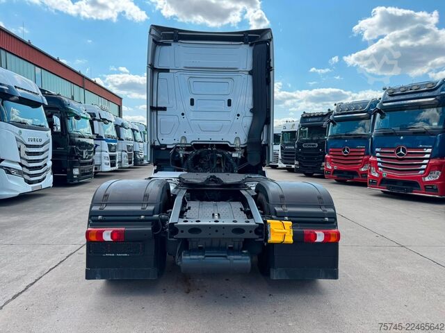 Trattore stradale standard MERCEDES-BENZ ACTROS 1846 * ADR * RETARDER * STANDKLIMA * ACC