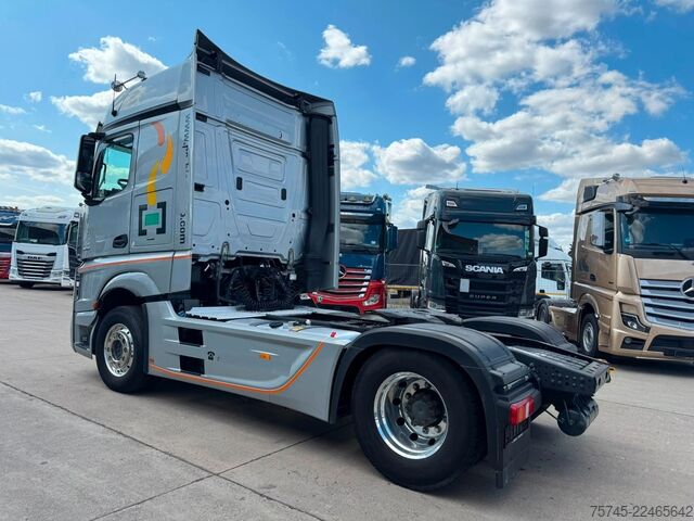 Trattore stradale standard MERCEDES-BENZ ACTROS 1846 * ADR * RETARDER * STANDKLIMA * ACC