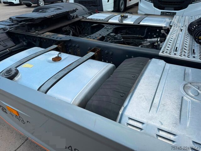 Trattore stradale standard MERCEDES-BENZ ACTROS 1846 * ADR * RETARDER * STANDKLIMA * ACC