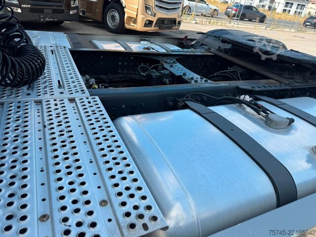 Trattore stradale standard MERCEDES-BENZ ACTROS 1846 * ADR * RETARDER * STANDKLIMA * ACC