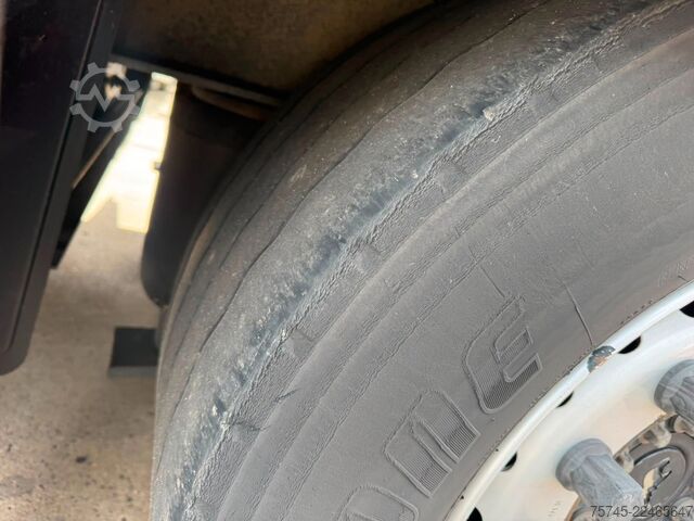 Semirimorchio con telone SCHMITZ CARGOBULL SCS 18/L *PR+PL * VARIO-SYSTEM * MEGA *