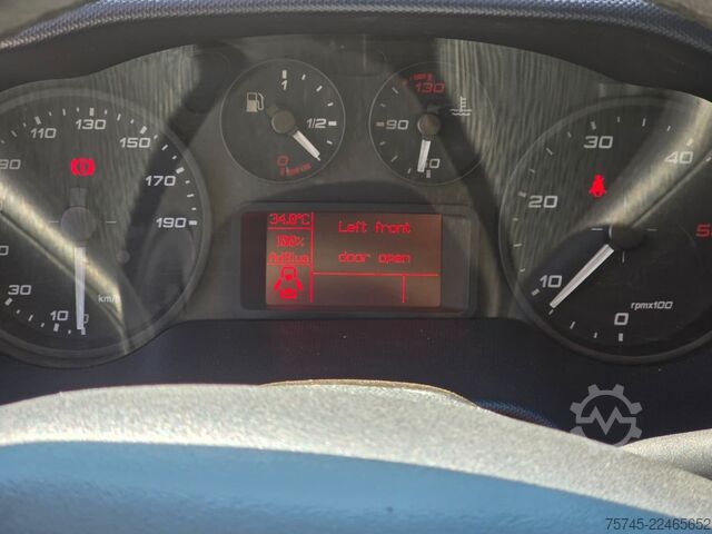 Carro attrezzi IVECO DAILY 70C18 * SCHIEBEPLATEAU * KLIMA * SPURHALTE
