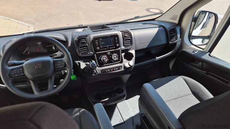 Magas tetős furgon PEUGEOT Boxer  Hochraum 9 Sitzer L3H2 verglast BlueHDi