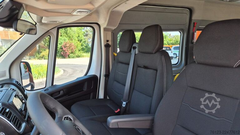 Minibusz FIAT 2x  Opel Movano 18 SS  in Stock Fiat Ducato