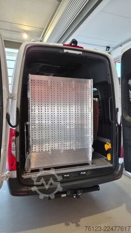 Minibusz MERCEDES-BENZ Sprinter Lord Light 22 Sitzer Lagerfahrzeug Akti