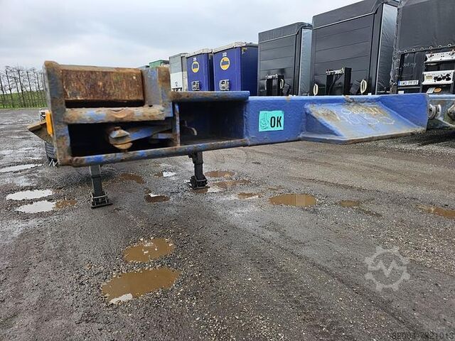 GROENEWEGEN 3 AXLE CONTAINER CHASSIS 40 FT 2X20 FT 20 MIDDL...