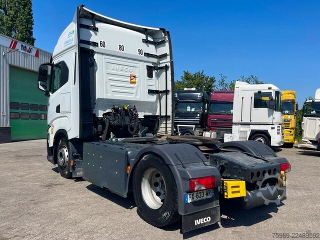 Padrão-SZM Iveco S-WAY 460 332205 KM!!  CNG ,RETARDER,  FRIGO