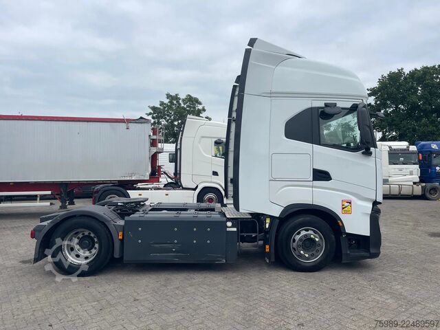 Padrão-SZM Iveco S-WAY 460 CNG,  RETARDER, ACC
