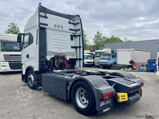Padrão-SZM Iveco S-WAY 460 CNG,  RETARDER, ACC