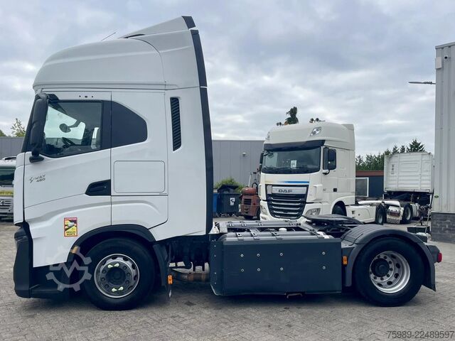 Padrão-SZM Iveco S-WAY 460 CNG,  RETARDER, ACC