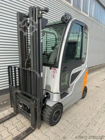 Elektrische vorkheftruck met 4 wielen Still RX60-20