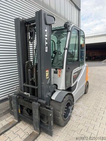 Elektrikli 4 tekerlekli forklift Still RX60-50