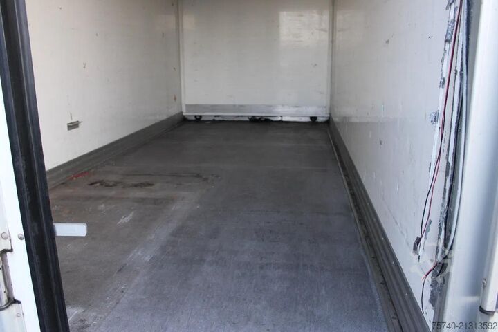 Obudowa chłodnicza Mercedes-Benz Sprinter 316 + THERMO KING