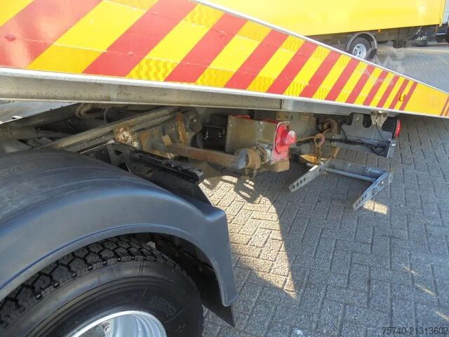 Bergingswagen MAN TGL 12.220 + manual + full option+ BRIL + WINCH...