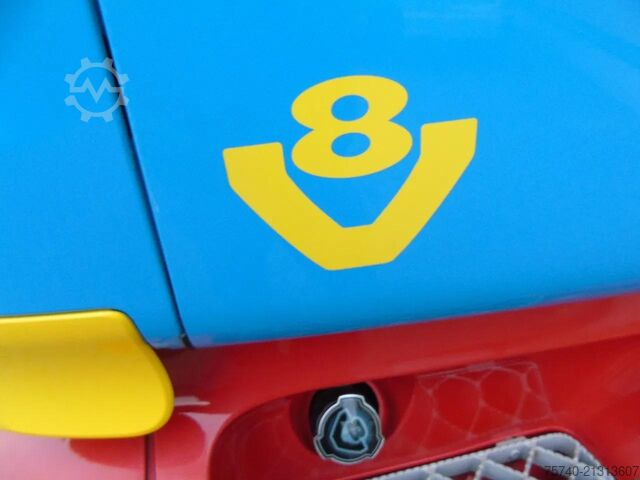 Standard tractor Scania R 520 + ETADE + V8 + euro 6 + NICE TUCK