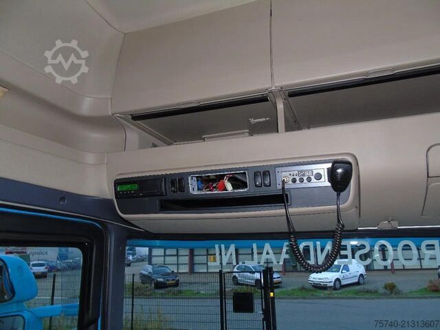 Standaard trekker Scania R 520 + ETADE + V8 + euro 6 + NICE TUCK