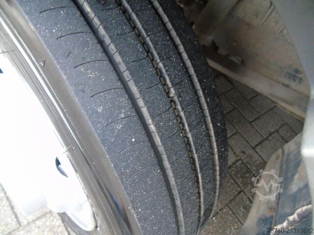 Glasresteel Iveco Eurocargo 75 E 180  GLASWAGEN