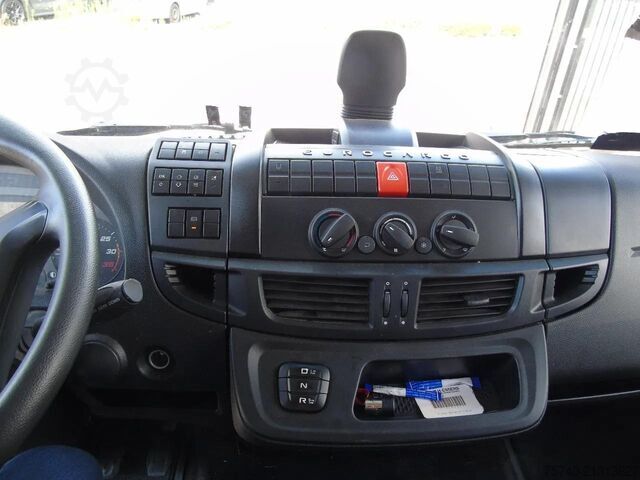 Box body Iveco Eurocargo 120E25 + EURO 6 + 196.000KM!