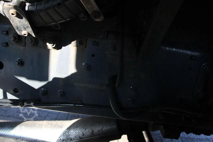 Kofer DAF CF 260 + EURO 6 + LIFT