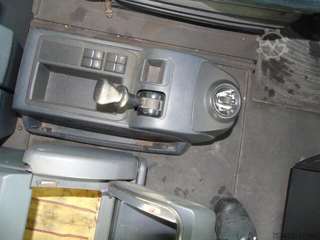 Gesloten bak MAN TGA 18.400 + combi + lift + euro 5 + 2.70