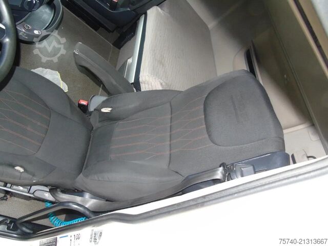 Tracteur standard DAF XF 106.480 + EURO 6 + SPOILER