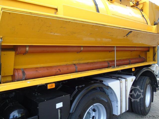 Veicolo di aspirazione Volvo FMX 420 + 15.000L +  HIGH PRESSURE PUMP + URACA...