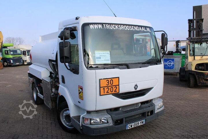 Tanker Renault Midlum 250 + 2 COMP + 6180liter + euro 2 + manual