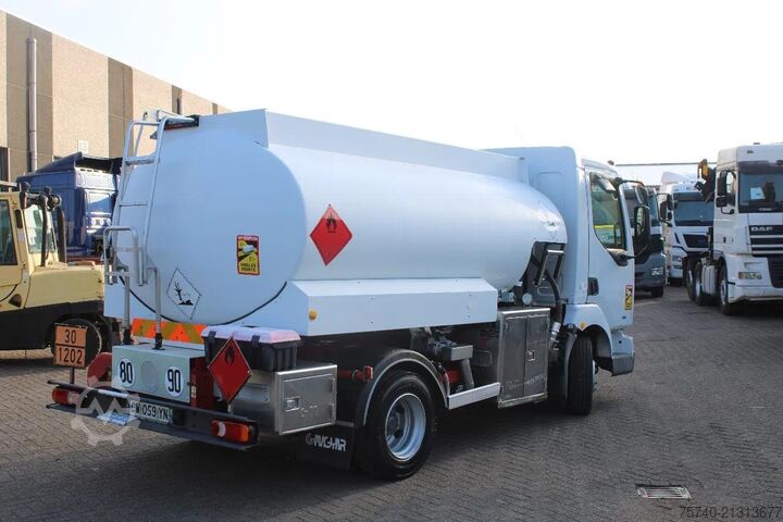 Tanker Renault Midlum 250 + 2 COMP + 6180liter + euro 2 + manual