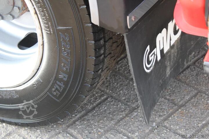 Tanker Renault Midlum 250 + 2 COMP + 6180liter + euro 2 + manual