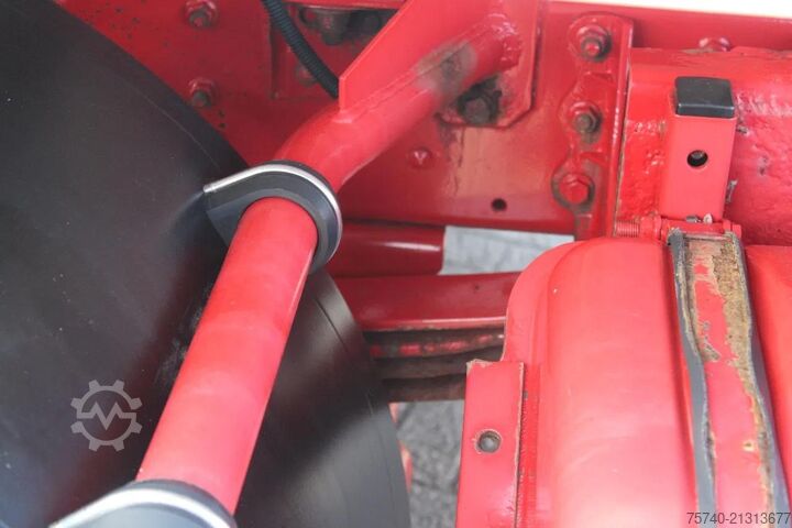 Tanker Renault Midlum 250 + 2 COMP + 6180liter + euro 2 + manual