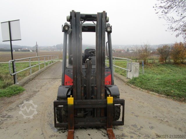 Chariot élévateur à fourche diesel Linde H30D-02 Triplex-Freihub 4,7m Hubhöhe + Seitenschie