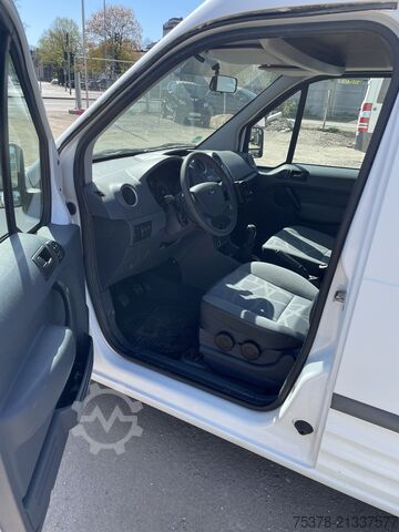 Panel van Ford Transit Connect 1.8 TDCi DPF+AHK+Einbau