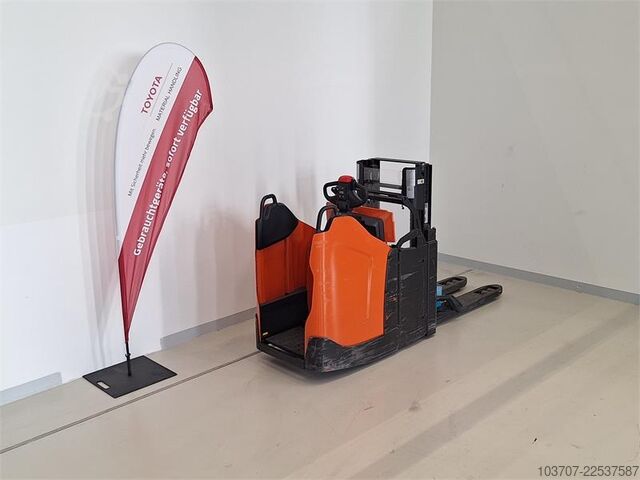 Stivuitor Toyota SPE200D  LI-ION Fixe