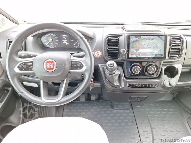 Half-integraal camper BÜRSTNER Lyseo TD 690 G