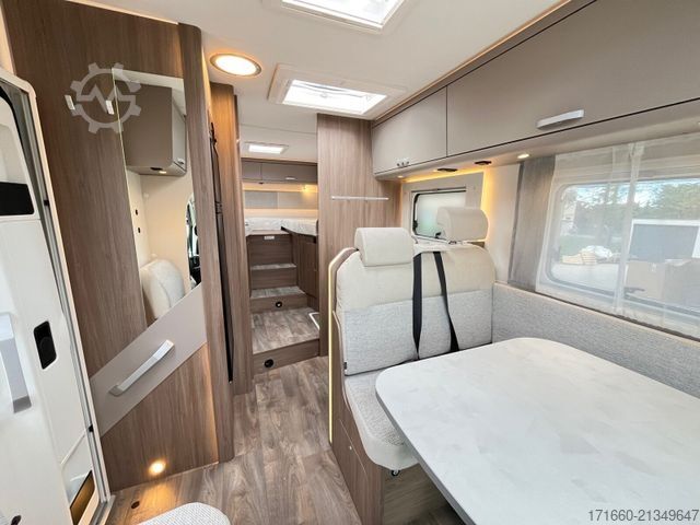 Half-integraal camper CARADO T 447 AKTIONSPREIS