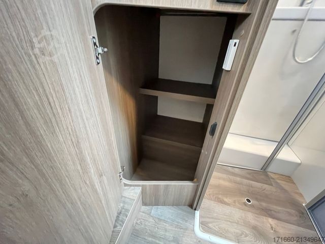 Half-integraal camper CARADO T 447 AKTIONSPREIS